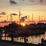 Am Yachthafen In * Peenemunde