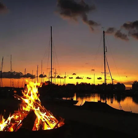 Am Yachthafen In Peenemunde